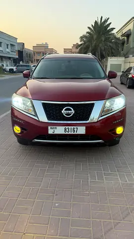 Nissan pathfinder SL top spec excellent condition