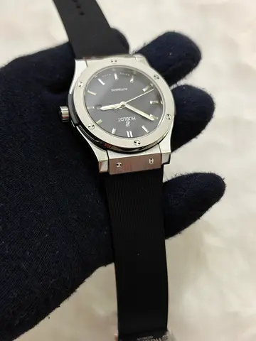 Men watch Hublot