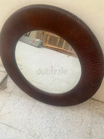 Wall mirror