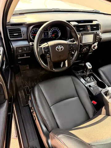 2019 Toyota 4RUNNER — фото 5