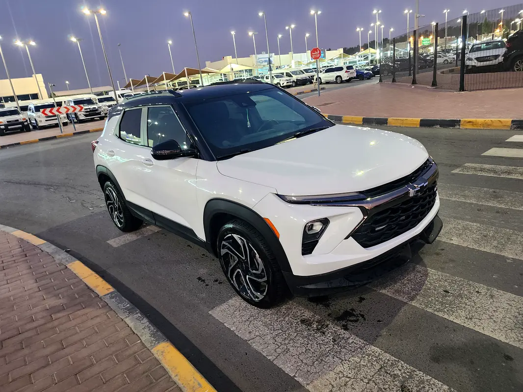 Chevrolet Trailblazer 2024 — photo 1 of 8