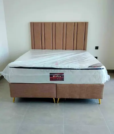 Stylish Queen Size Bed for Sale 180/200 with toper springs mattress