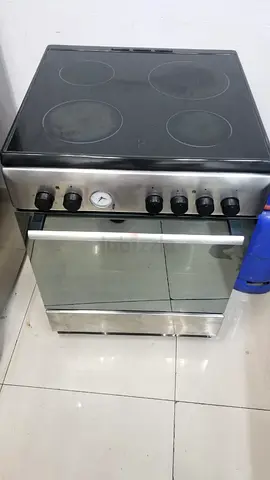 ARISTON latest model full electric ceramic 4 hobs cooking range 60x60 stove