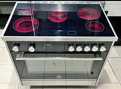 LA Germania 5 Hobs Electric Ceramic Cooker 90 by 60 cm Italian Engineering