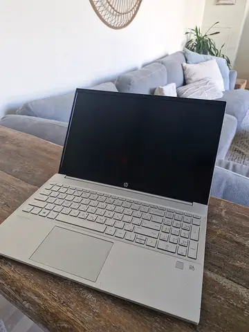 HP Pavilion 15 | i7 11th Gen | 16GB RAM | 1TB SSD | Full HD | Excellent Performance (Minor Scratch)