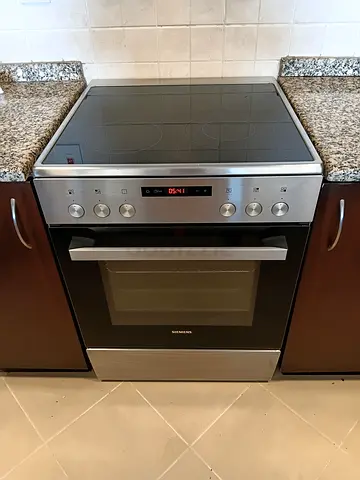For Sale Modern Electric Oven with Cooktop Siemens 60×60 Excellent Condition