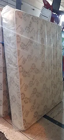 Comfortable Queen Size Mattress for Sale