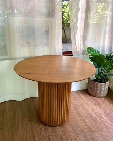 Minimalist Round Table in Custom MDF Finish base in wood