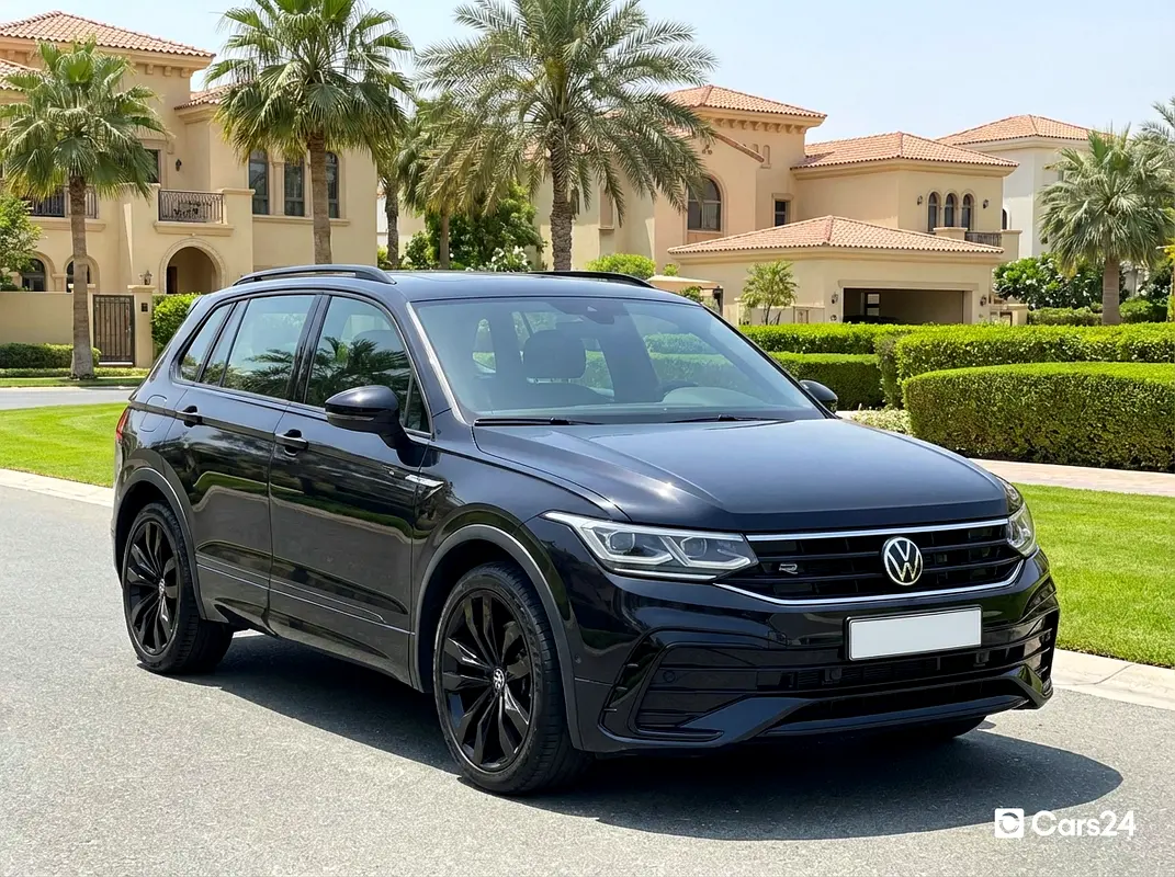 Volkswagen Tiguan 2022 — photo 1 of 13