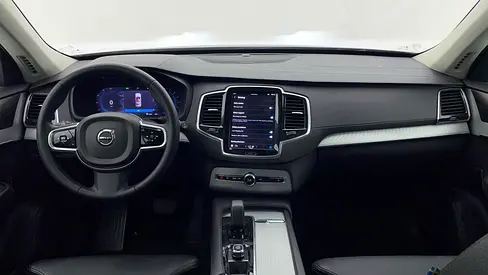 صورة 7 لـ 2023 Volvo XC90