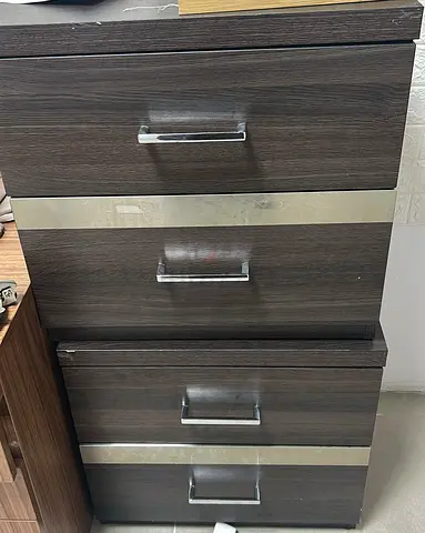 Stylish Modern 3-Drawer Cabinet