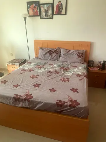 Comfortable Bed with pan home mattress and side racks