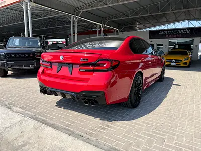 صورة مصغرة 4 لـ 2022 BMW M5