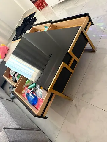 Stylish Coffee Table with Storage 500$ new