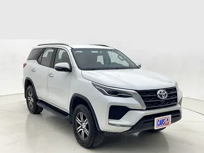 AED 1,465/m | 0 DP | Free 3 Months Warranty | Service History | 30 Day Return | TOYOTA FORTUNER 2024