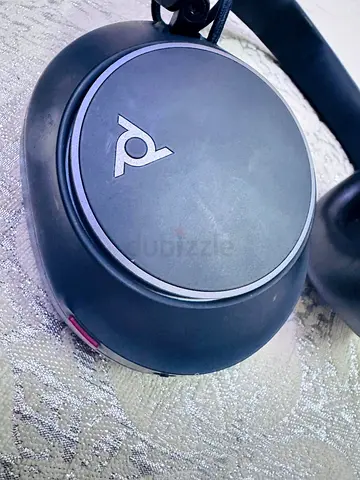 Poly Voyager Surround 80 UC Wireless Headset