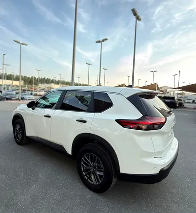 2025 Nissan ROGUE 缩略图 4