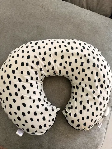 (Boppy) Comfortable Nursing Pillow