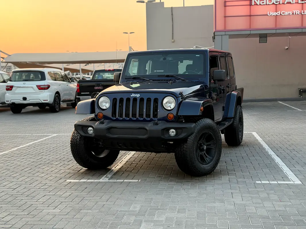 Jeep Wrangler 2013 — photo 1 of 15