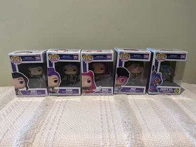Reduced for quick sale - Funko Pop KPop Demon Hunters Complete Collection 2256-2260