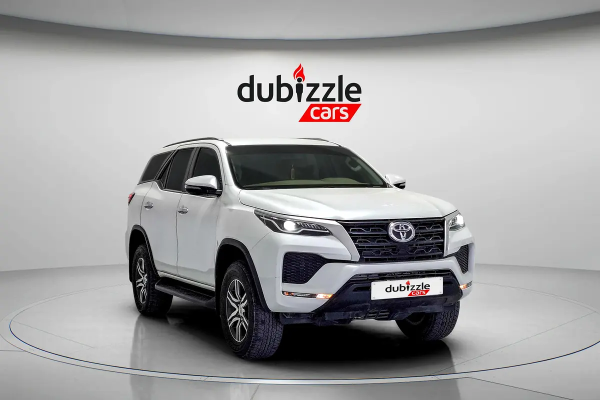 Toyota Fortuner 2024 — photo 1 of 14