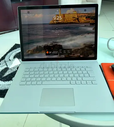 Microsoft Surface Book 2