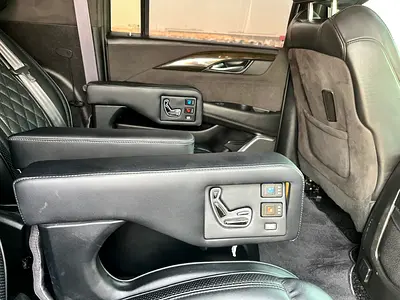 صورة مصغرة 11 لـ 2017 Cadillac ESCALADE