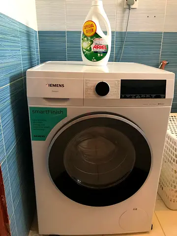 GERMAN TECHNOLOGY Siemens Washing Machine 9KG LIKE NEW from German lady.