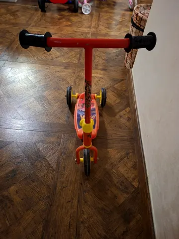 Kids scooter 3 wheels