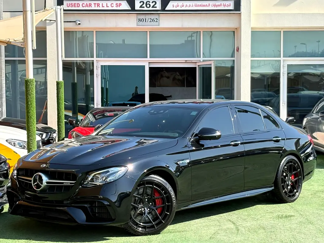 Mercedes-Benz E-Class 2020 — photo 1 of 12