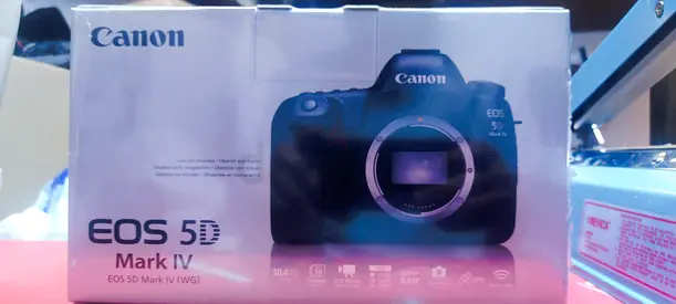 Canon EOS 5D Mark IV Camera