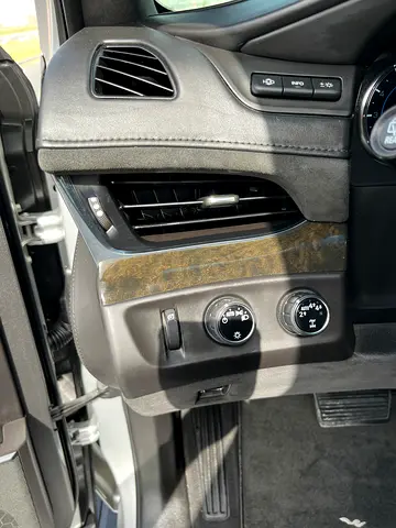 صورة مصغرة 12 لـ 2017 Cadillac ESCALADE