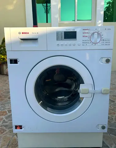 Model Bosch Series 4 Built-in Washer  Dryer, 7/4 kg, 1400 RPM, White, WKD28351GC