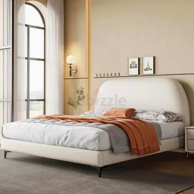 Modern Upholstered Bed with Simple Design in Cat Fabrics