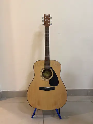 Yamaha F310 Acoustic Guitar