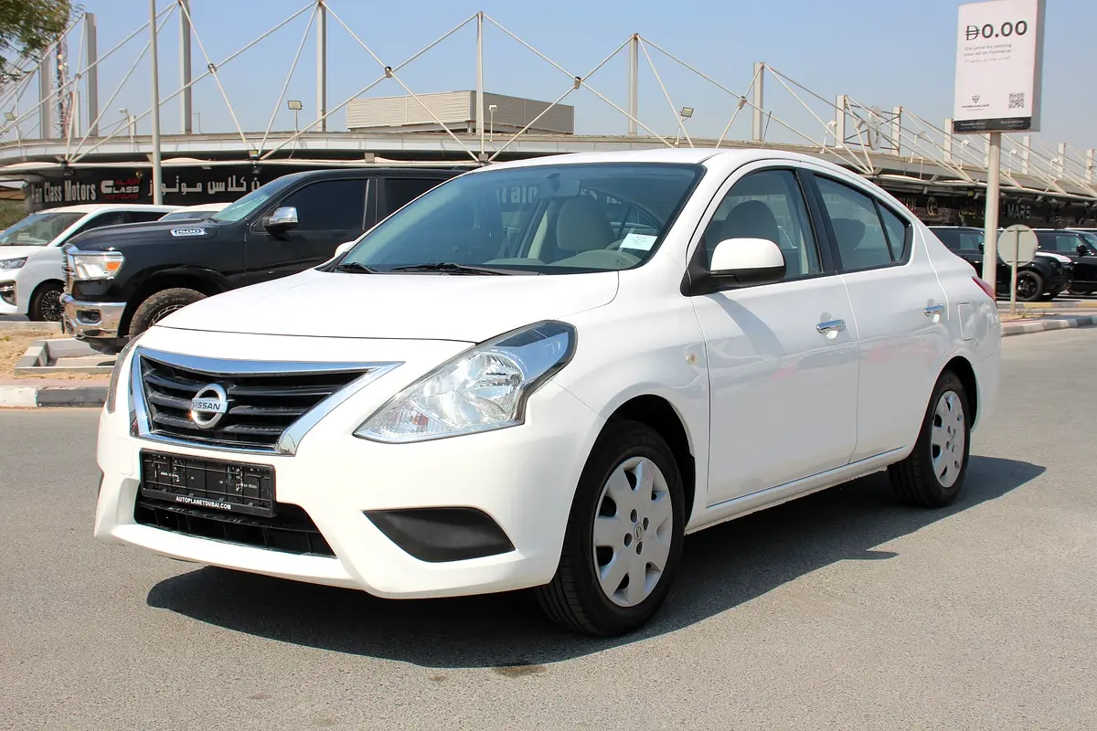 Nissan Sunny 2022 — photo 1 of 15