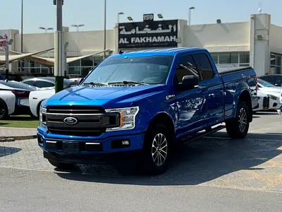 Ford F-150 super clean car 4x4 drive fully loaded