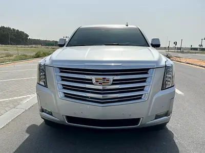 صورة مصغرة 2 لـ 2017 Cadillac ESCALADE
