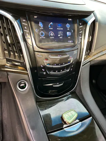 صورة مصغرة 13 لـ 2017 Cadillac ESCALADE