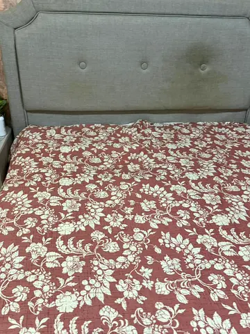 Bed frame without mattress queen size