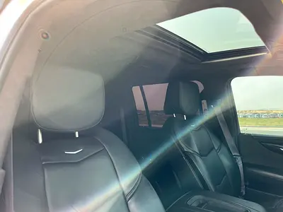 صورة مصغرة 10 لـ 2017 Cadillac ESCALADE
