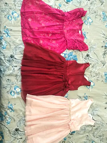 All for 70 AED Beautiful Ocational kids girls dresses 4-6 years old, used once each, good brands