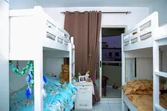 SAFE AND FRIENDLY LADIES BED SPACES AVAILABLE IN KARAMA!!