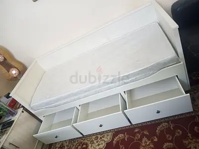Ikea hemnes daybed frame with underneath storage drawers in good condition