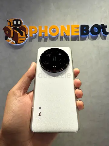 Xiaomi 14 Ultra ( 16GB + 512GB ) White - Like New Condition with 1 year Warranty