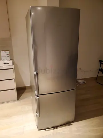 Siemens Bottom Freezer Fridge