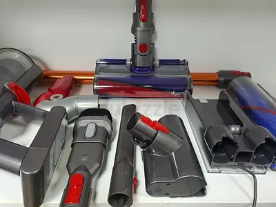 Dyson v10 Vacuum Cleaner