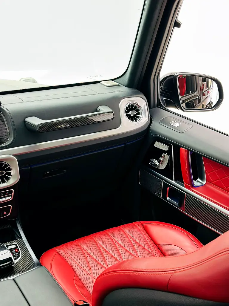 Mercedes-Benz G-Class 2024