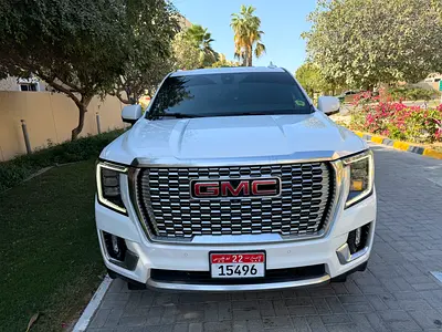 GMC Yukon Denali GCC 2021 Super clean