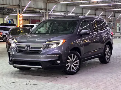 Honda pilot 2019 AWD imported full option first owner super clean car